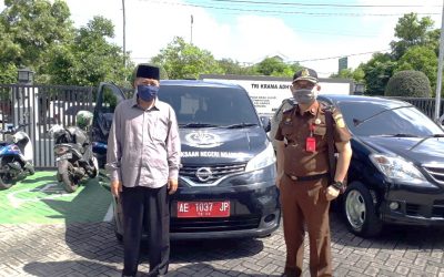 PENYERAHAN TERSANGKA BESERTA BARANG BUKTI (TAHAP II) KEPADA TIM JAKSA PENUNTUT KEJAKSAAN NEGERI NGAWI TERKAIT DUGAAN TINDAK PIDANA KORUPSI DANA DESA NGRAMBE TA 2018
