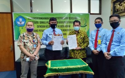 PENANDATANGANAN KESEPAKATAN BERSAMA/ MEMORANDUM OF UNDERSTANDING (MoU) ANTARA KEJAKSAAN NEGERI NGAWI DENGAN DINAS PENDIDIKAN KABUPATEN NGAWI TAHUN 2020