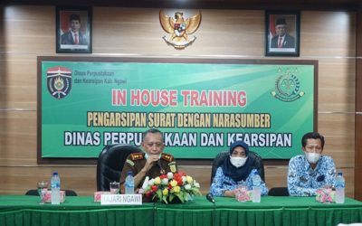 IN HOUSE TRAINING PENGARSIPAN SURAT DENGAN NARASUMBER DINAS PERPUSTAKAAN DAN KEARSIPAN