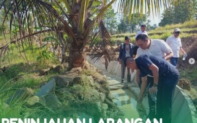 TIM PPS KEJARI NGAWI MELAKUKAN PENINJAUAN LAPANGAN TERHADAP PEKERJAAN REKONSTRUKSI JARINGAN IRIGASI SAMBI DI DESA TANJUNGSARI KEC. JOGOROGO