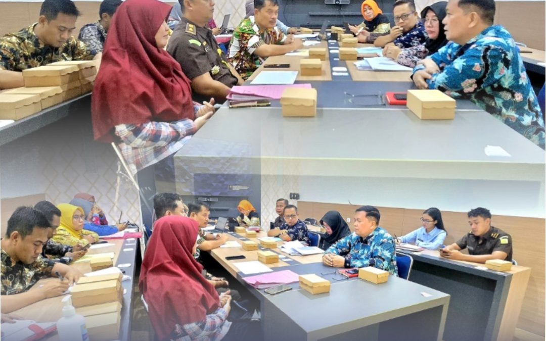 Tim Jaksa Pengacara Negara Kejaksaan Negeri Ngawi melaksanakan rapat pendampingan hukum kepada Dinas Kesehatan Kabupaten Ngawi.